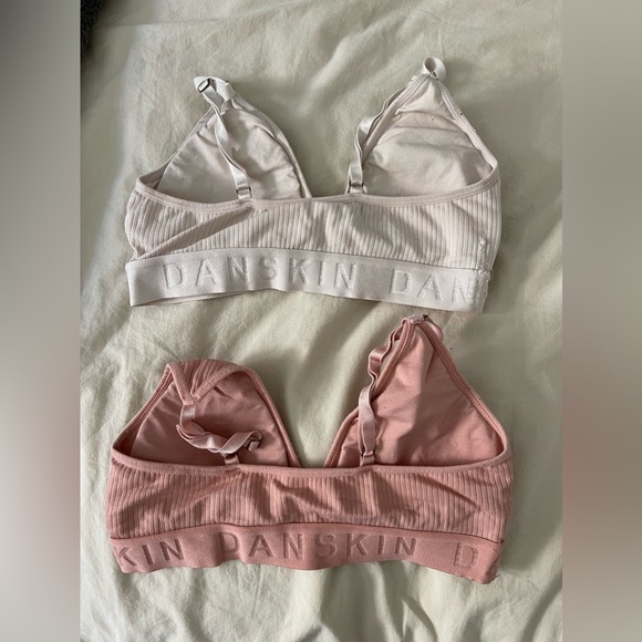 Ribbed Seamless Bralettes - Picture 2 of 3